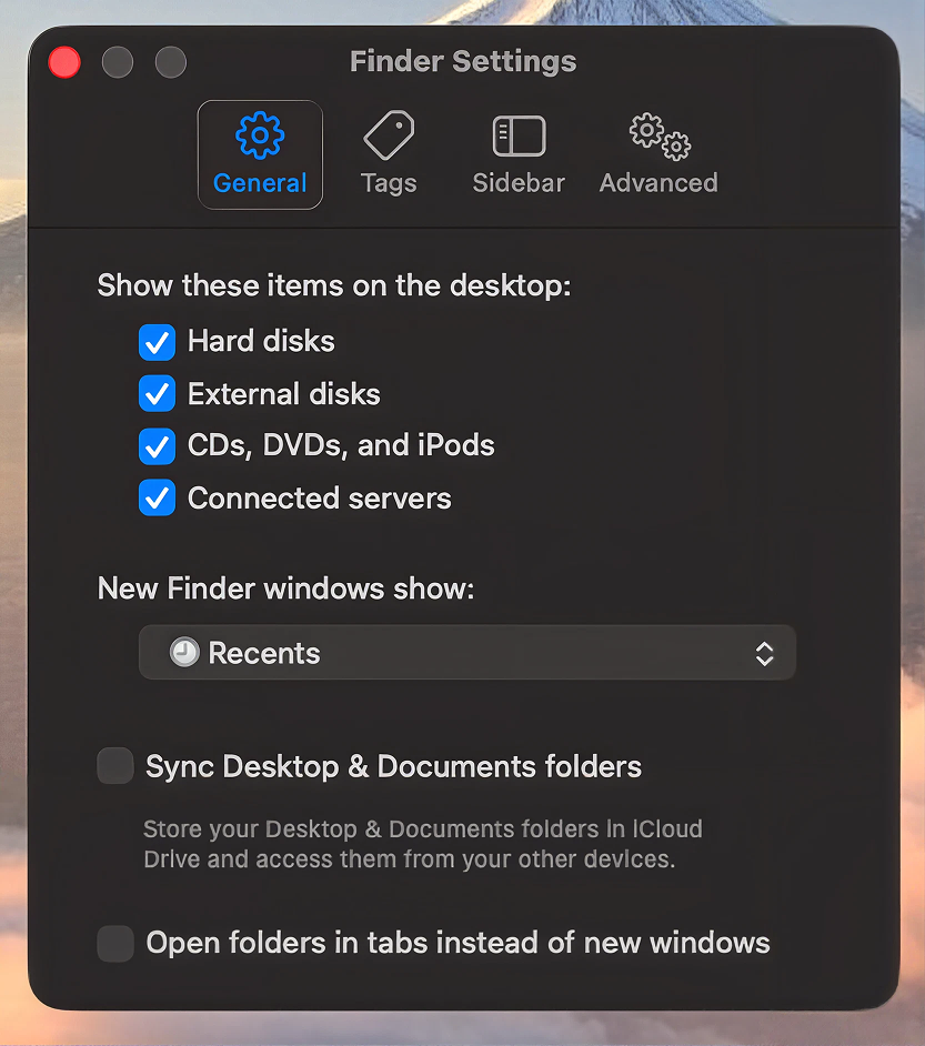 macOS Finder settings with hard disks and CDs DVDs and iPods enabled