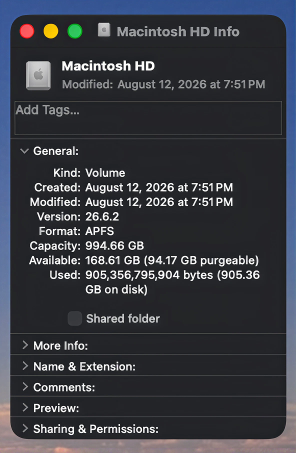 Macintosh HD information window showing disk capacity and available space